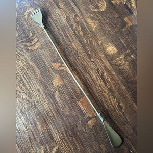 Vintage Solid Brass Shoe Horn & Backscratcher – Long Handle – Mid Century. BR